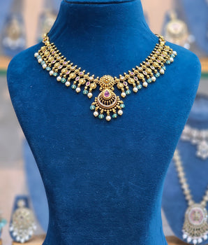 Antique Necklace Set