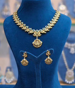 Antique Necklace Set