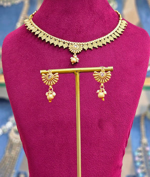 Antique Necklace Set