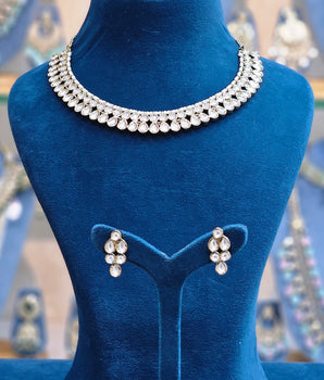 Moissantie Kundan Necklace Set