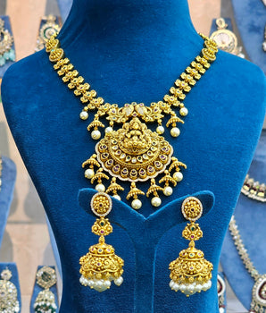 Antique Necklace Set