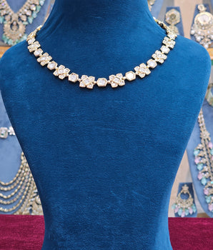 Moissantie Kundan Necklace Set