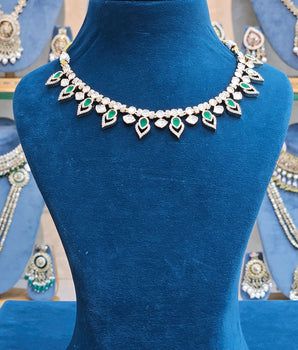 Moissantie Kundan Necklace Set