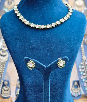 Moissantie Kundan Necklace Set